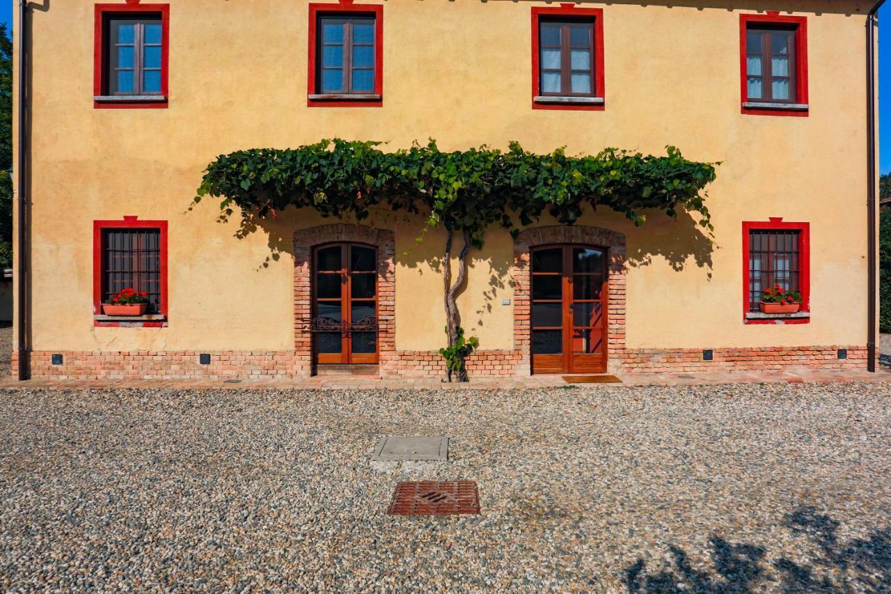 ווגרה Agriturismo Le Corti Della Gualdana מראה חיצוני תמונה