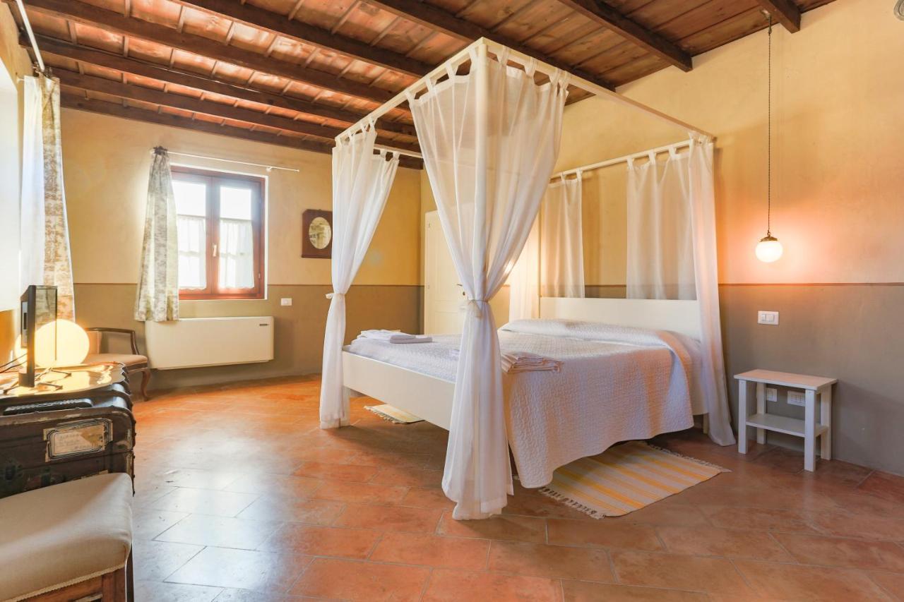 ווגרה Agriturismo Le Corti Della Gualdana מראה חיצוני תמונה