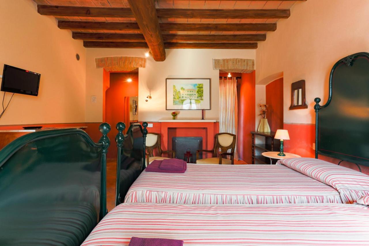 ווגרה Agriturismo Le Corti Della Gualdana מראה חיצוני תמונה
