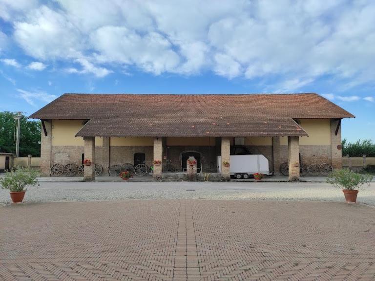 ווגרה Agriturismo Le Corti Della Gualdana מראה חיצוני תמונה